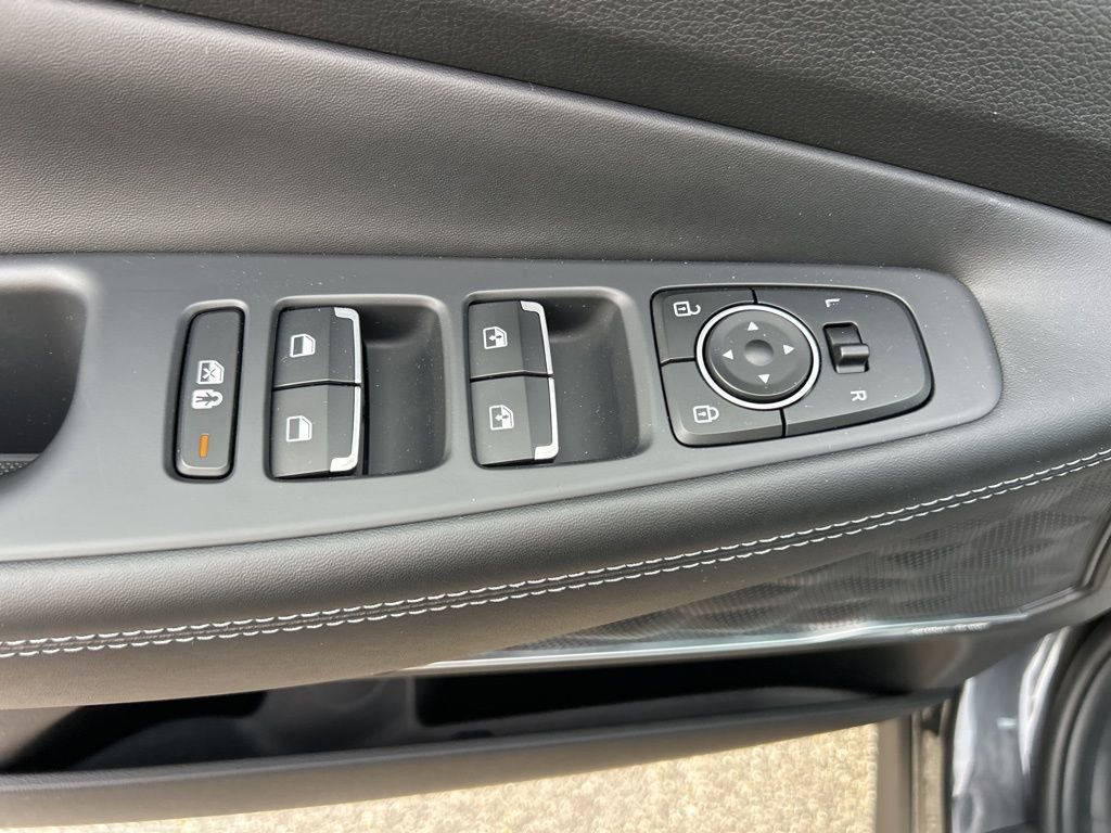 Used 2023 Hyundai Santa Fe SEL Premium w/ Cargo Package image 15