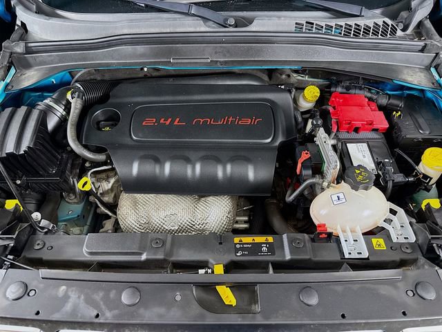 Used 2020 Jeep Renegade Latitude w/ Cold Weather Group image 30