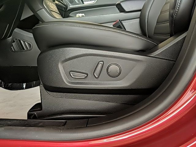 Used 2020 Ford Edge SEL w/ Convenience Package image 16