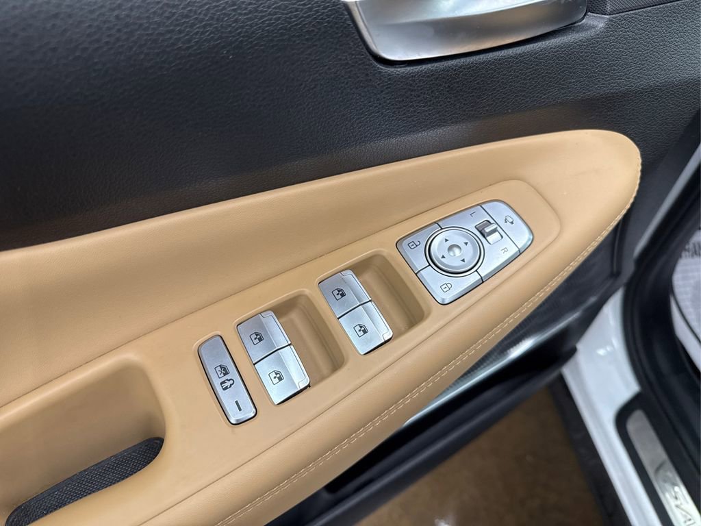 Used 2023 Hyundai Santa Fe Calligraphy image 37