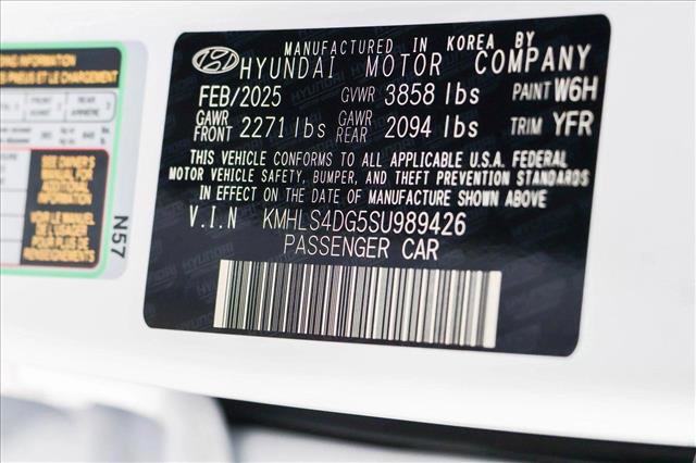 New 2025 Hyundai Elantra SEL image 24