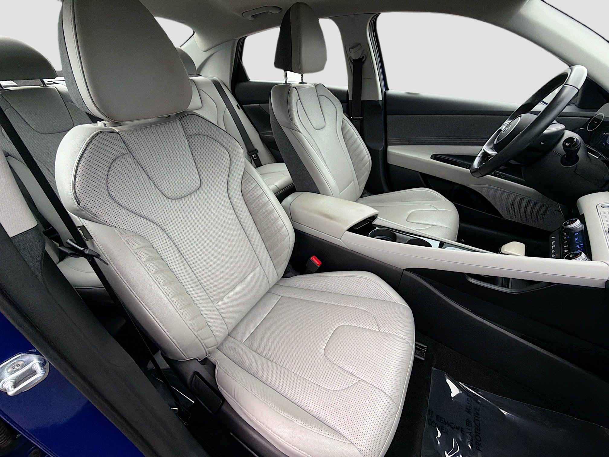 Used 2025 Hyundai Elantra Limited FWD image 13