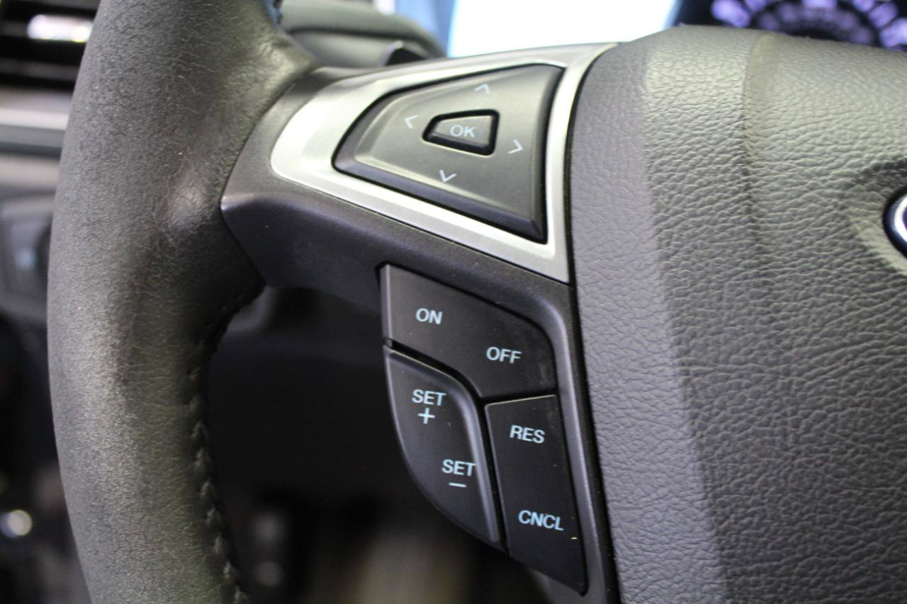 Used 2014 Ford Fusion Titanium FWD image 9