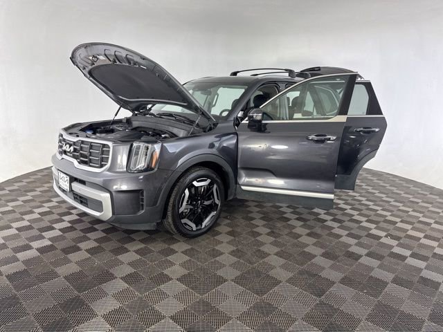 Certified 2025 Kia Telluride S image 12