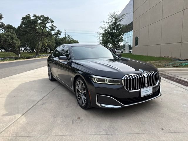 Used 2021 BMW 740i w/ Premium Package RWD image 6