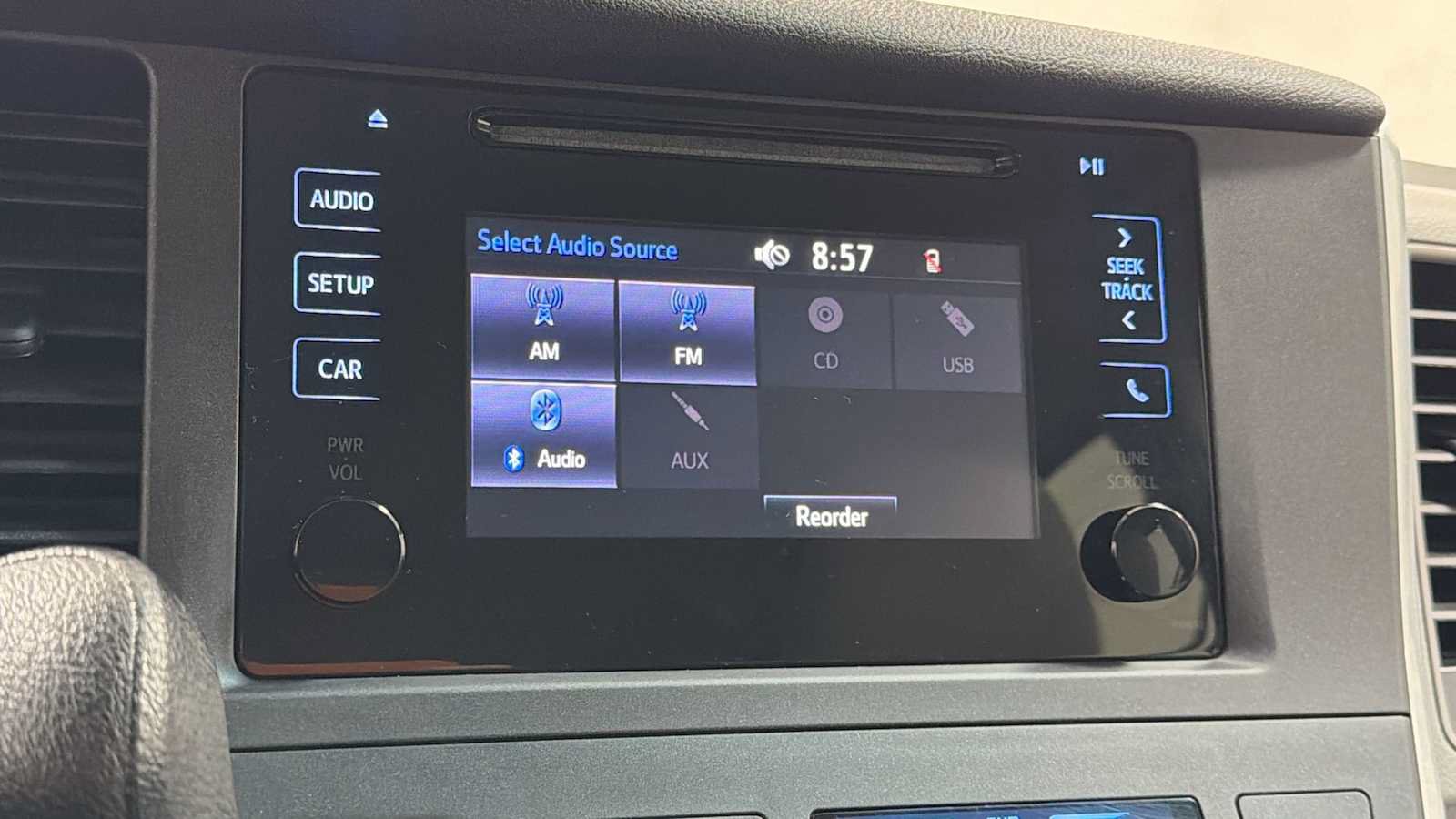 Used 2015 Toyota Sienna L FWD image 18