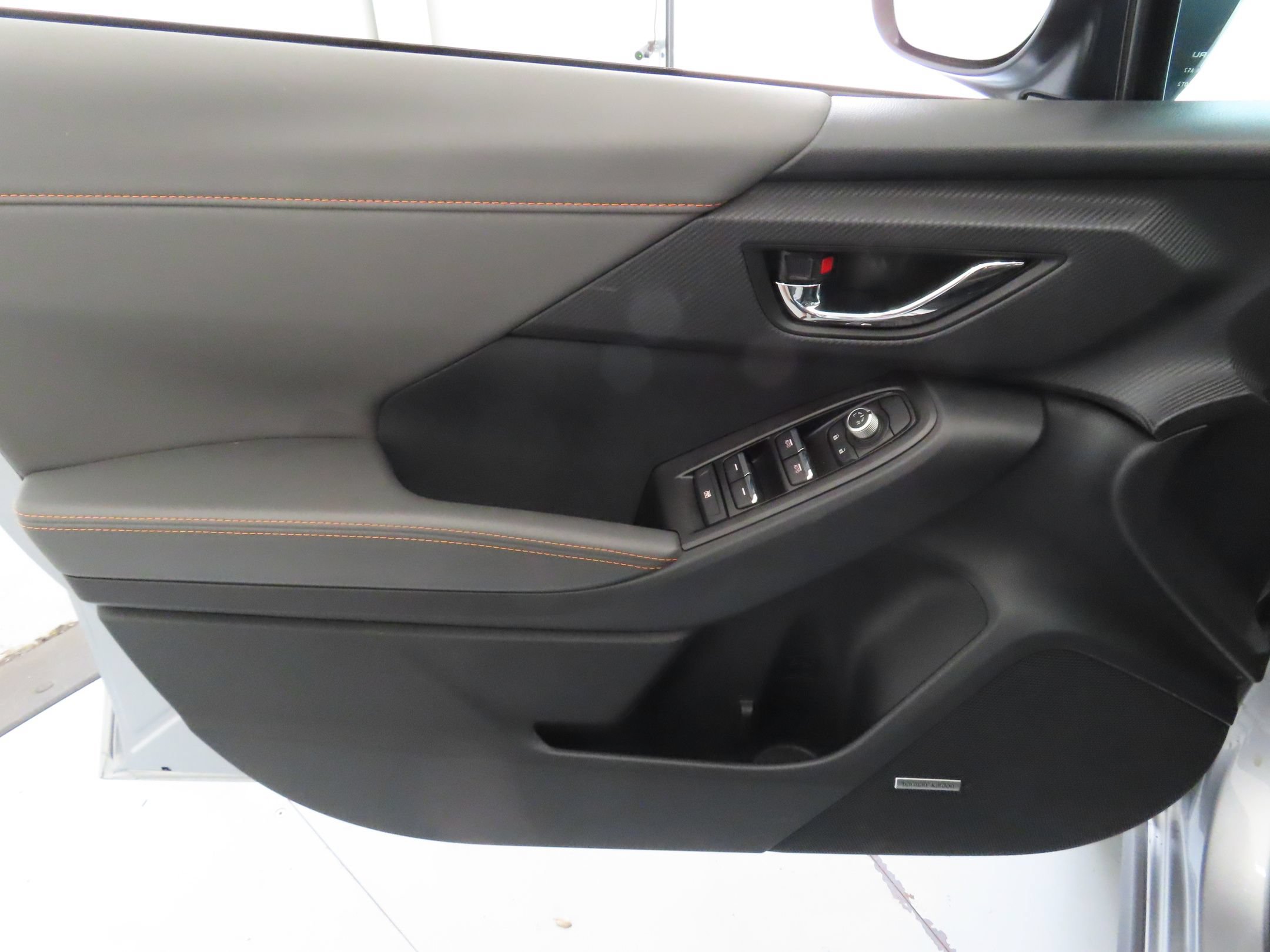 Used 2025 Subaru Crosstrek 2.5i Limited w/ Crosstrek Mirror Package AWD/4WD image 10