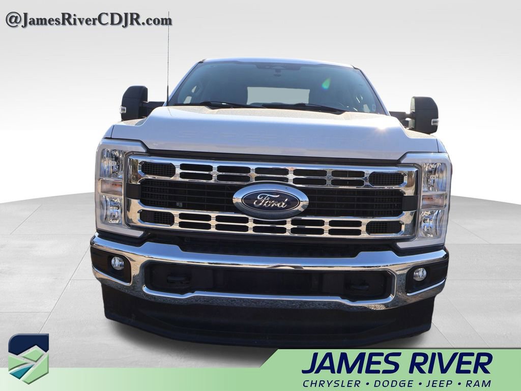 Used 2024 Ford F250 XLT image 4