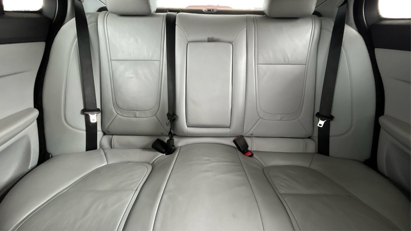 Used 2013 Jaguar XF 3.0 image 17