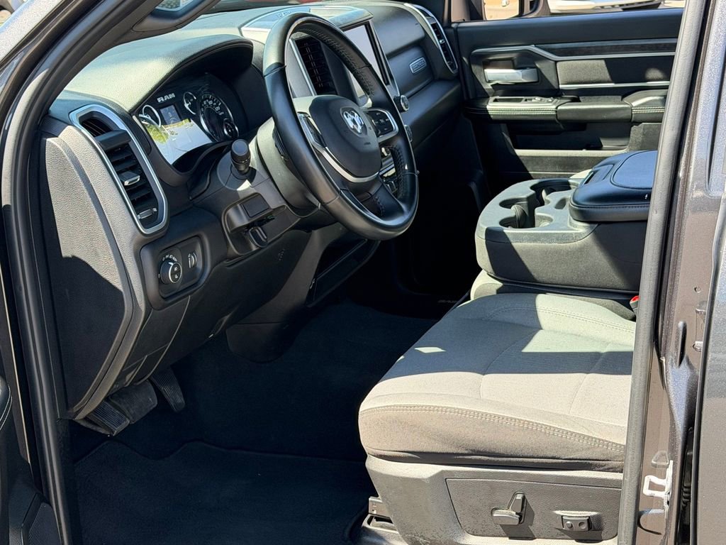 Used 2024 RAM 2500 Big Horn AWD/4WD image 10