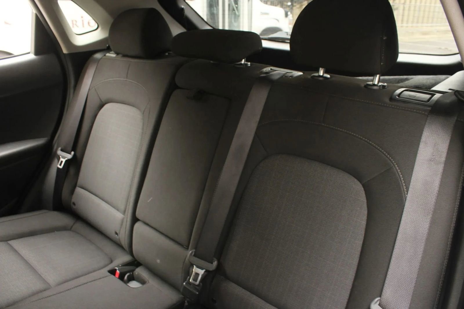 Used 2022 Hyundai Kona SEL AWD/4WD image 17