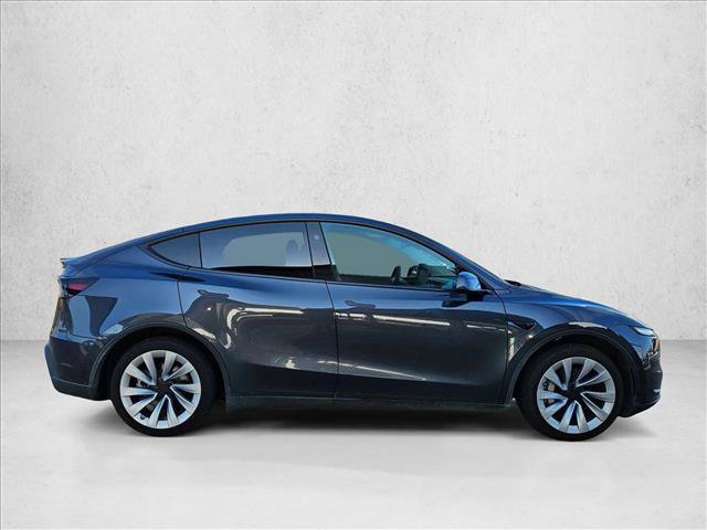 Used 2026 Tesla Model Y 2WD image 4