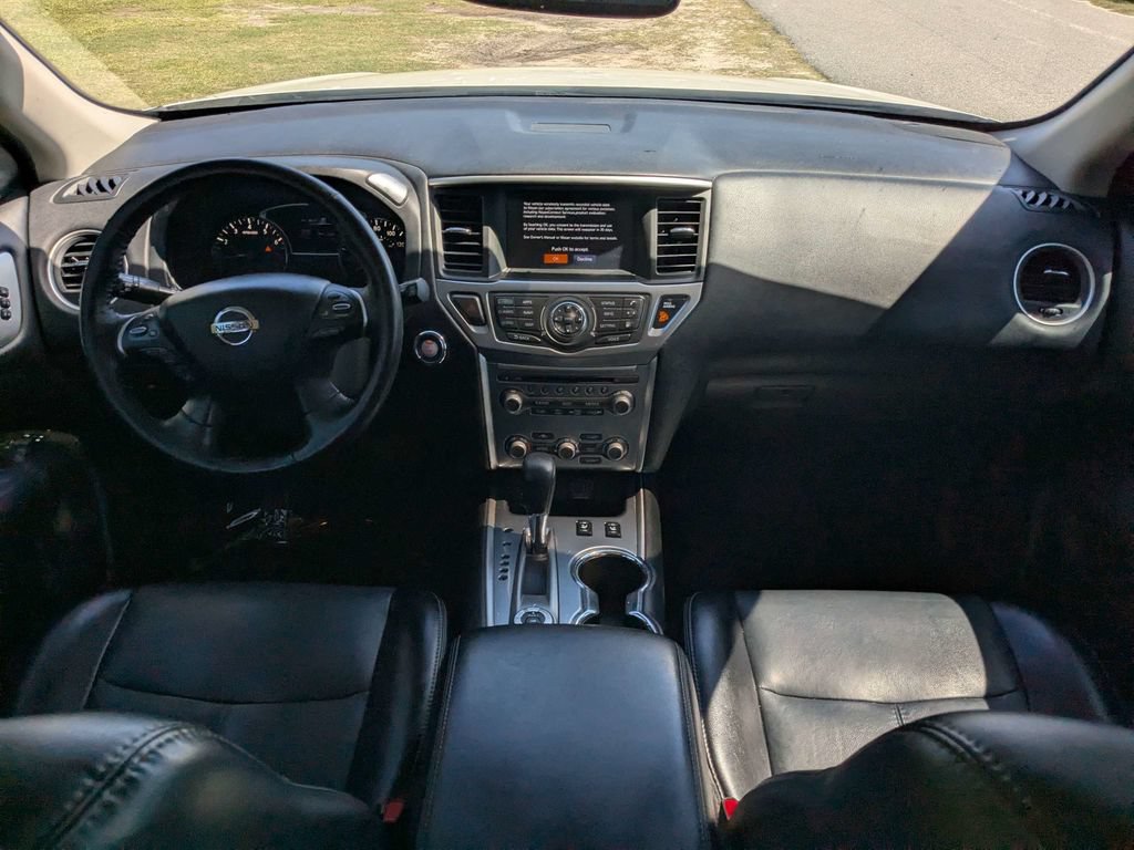 Used 2020 Nissan Pathfinder SL AWD/4WD image 15