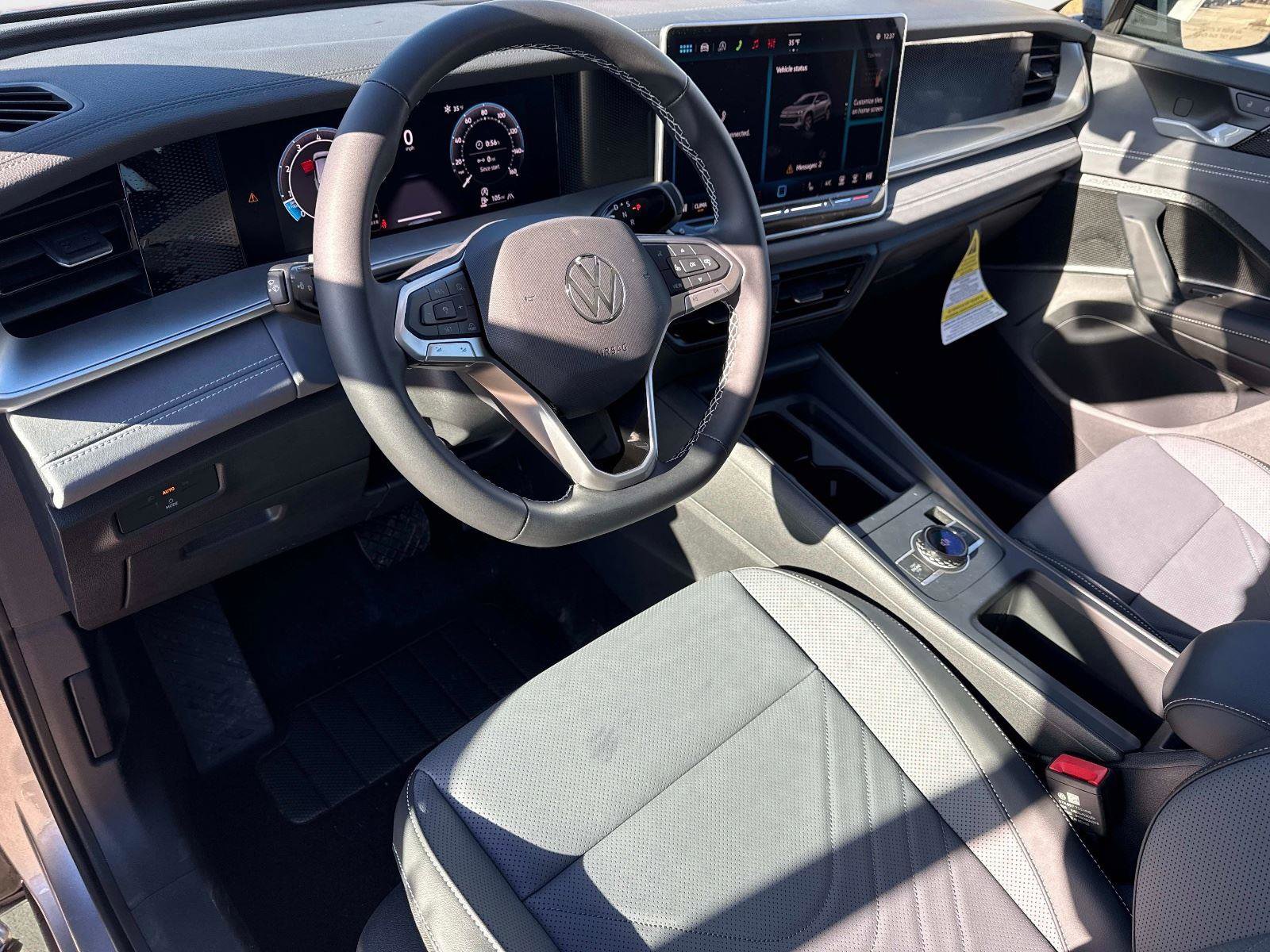 New 2026 Volkswagen Tiguan SE image 22