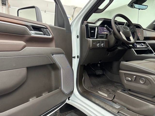 New 2026 GMC Sierra 2500 Denali w/ Denali Reserve Package AWD/4WD image 19