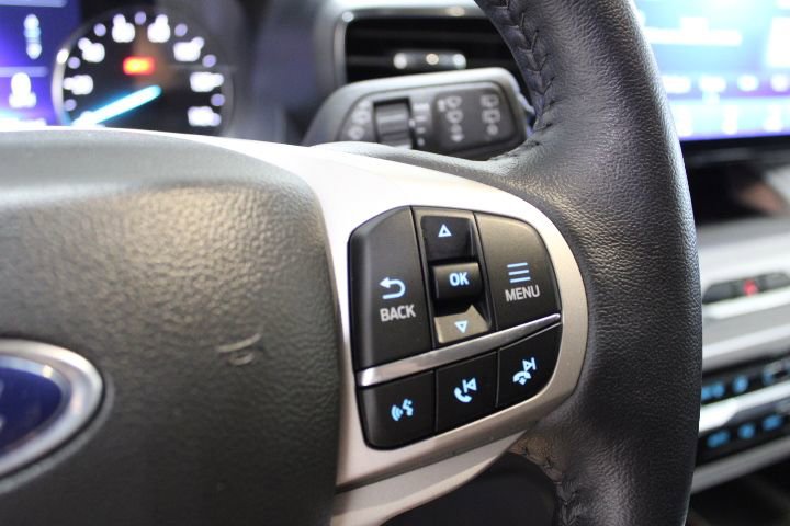 Used 2023 Ford Explorer XLT w/ Equipment Group 202A image 35