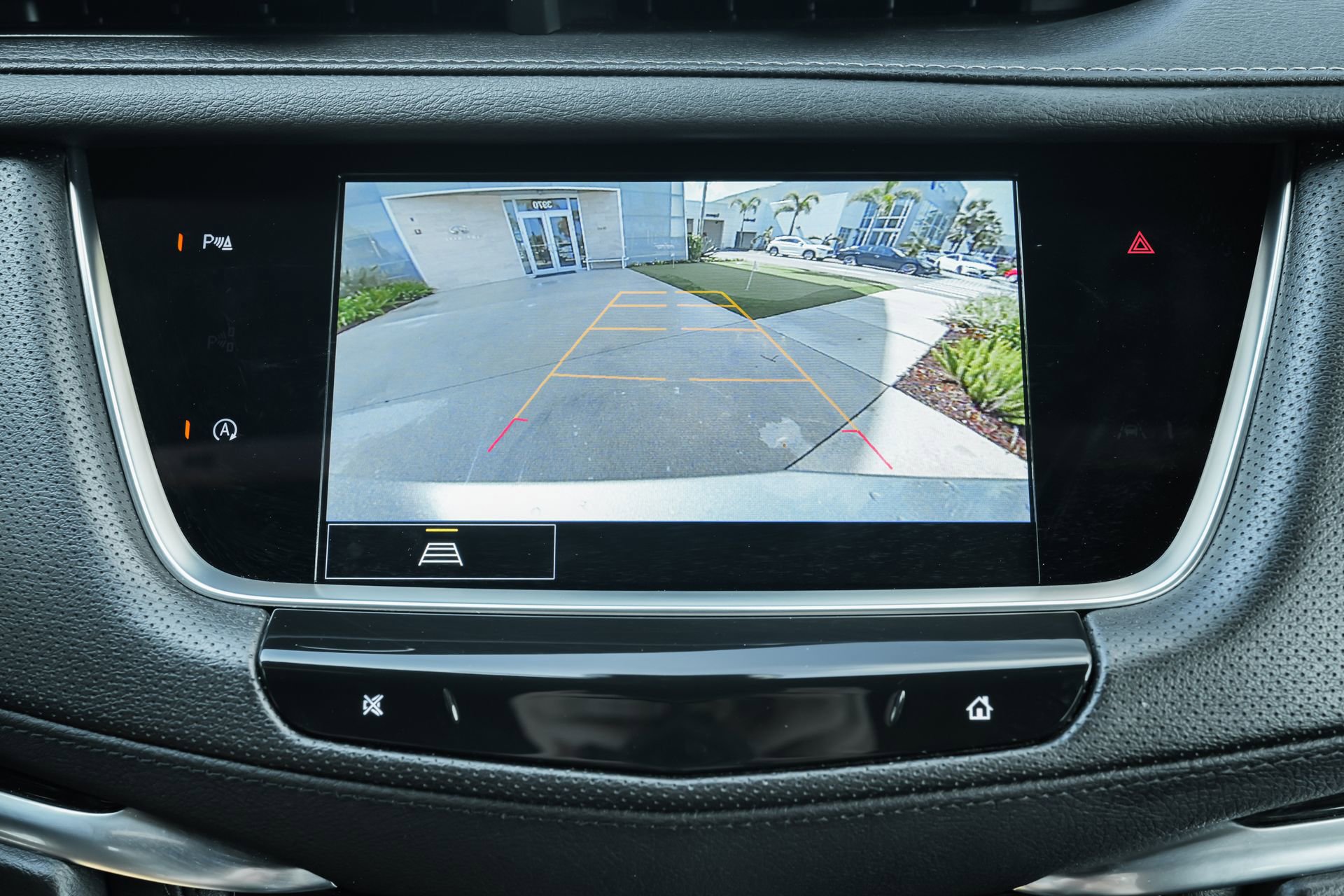 Used 2025 Cadillac XT5 Premium Luxury image 33