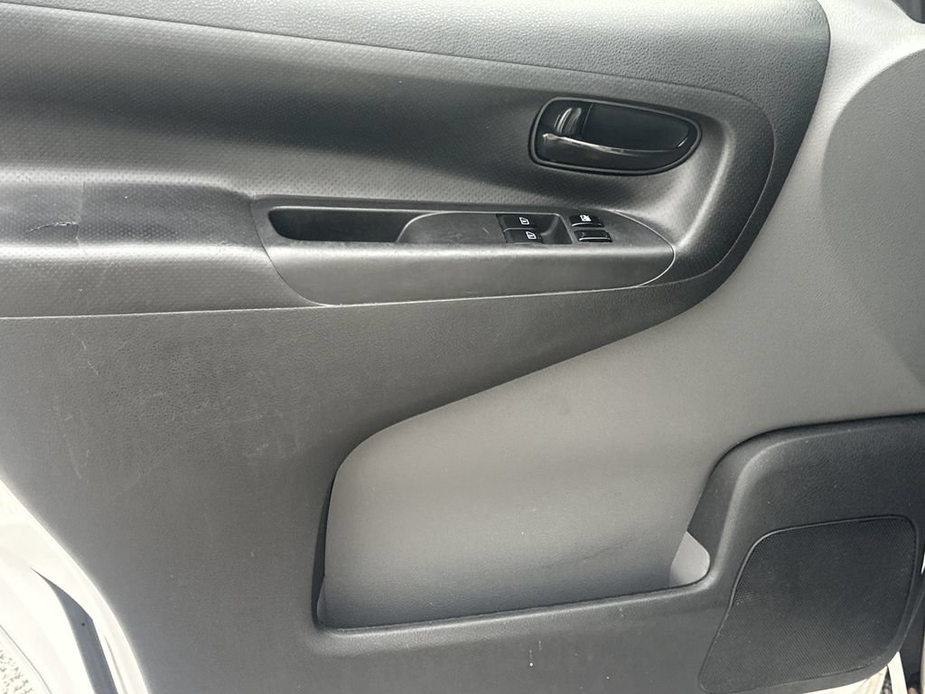 Used 2020 Nissan NV200 S FWD image 10
