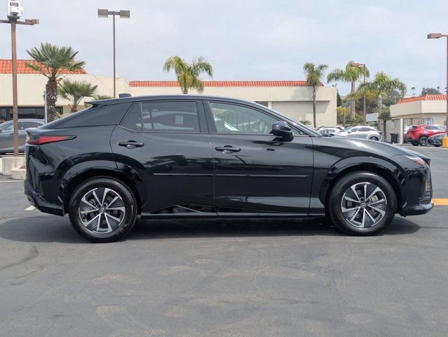 Used 2025 Lexus RZ 450e image 4