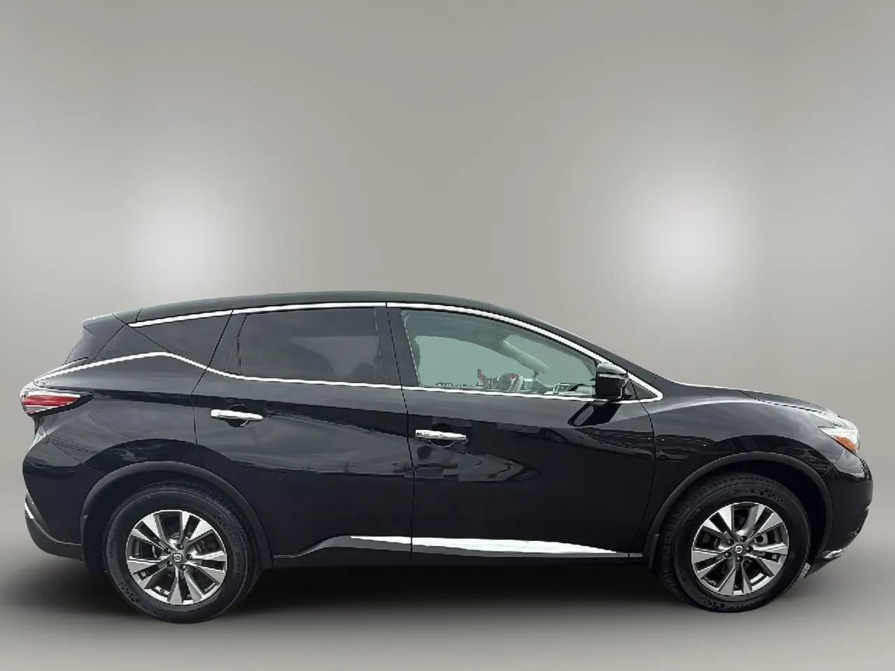Used 2015 Nissan Murano S w/ Cargo Package w/Cover image 4