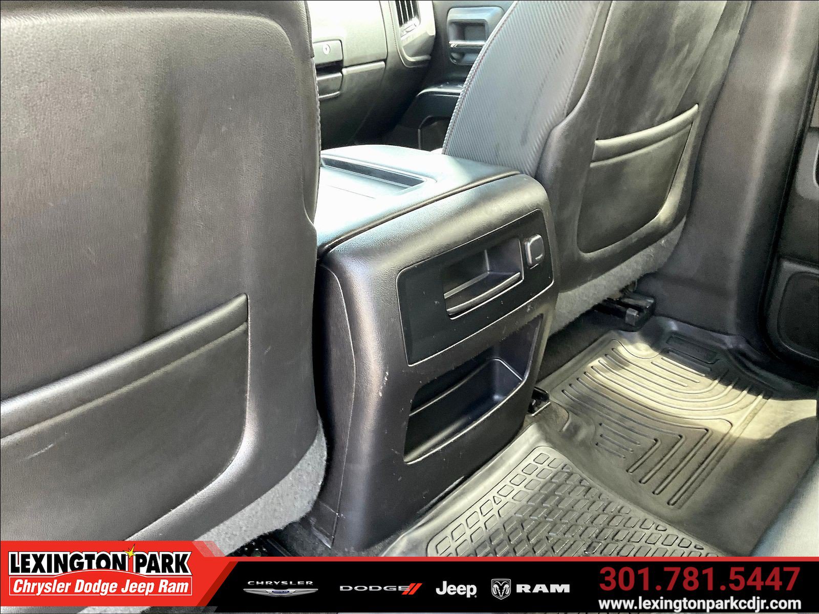 Used 2015 GMC Sierra 1500 SLT w/ All-Terrain Package AWD/4WD image 10