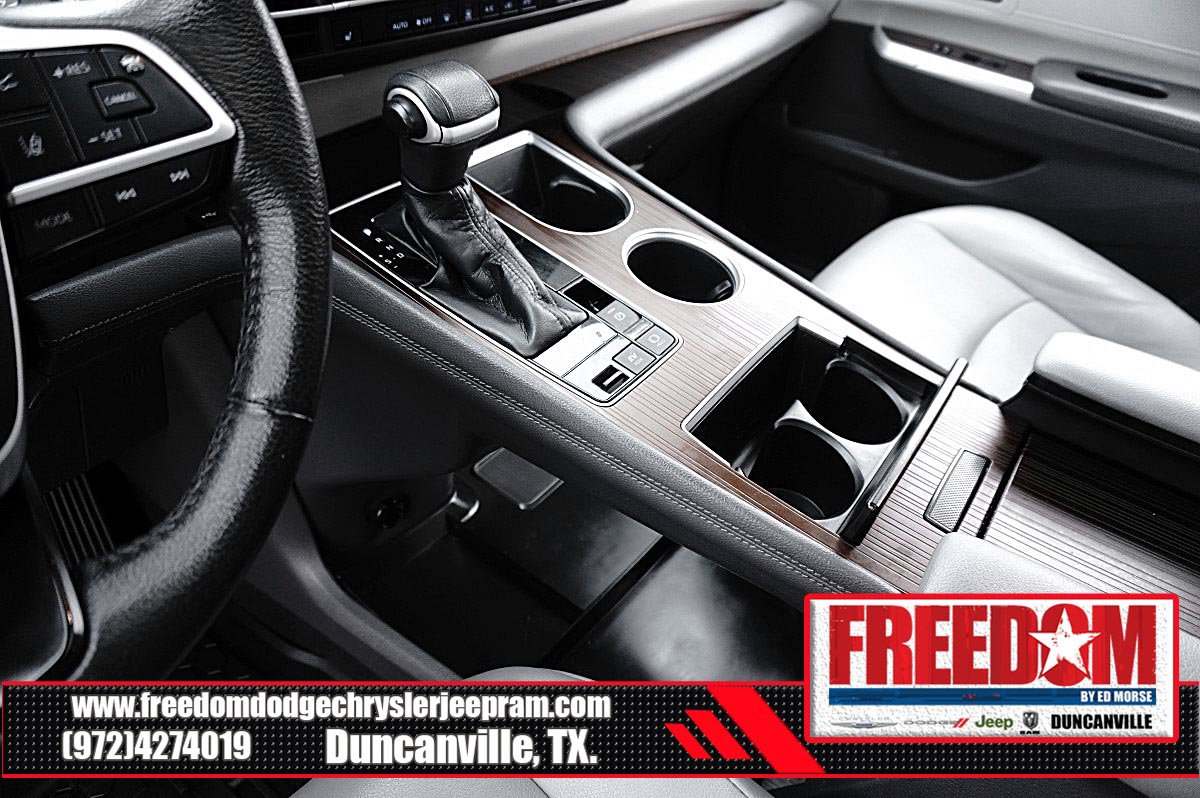 Used 2021 Toyota Sienna XLE FWD image 33