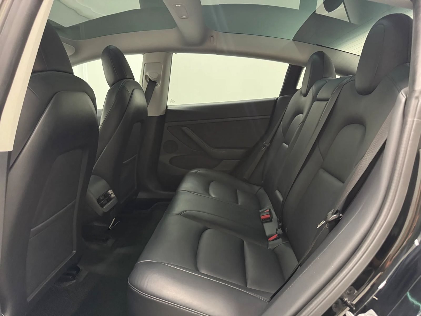 Used 2022 Tesla Model 3 RWD image 15