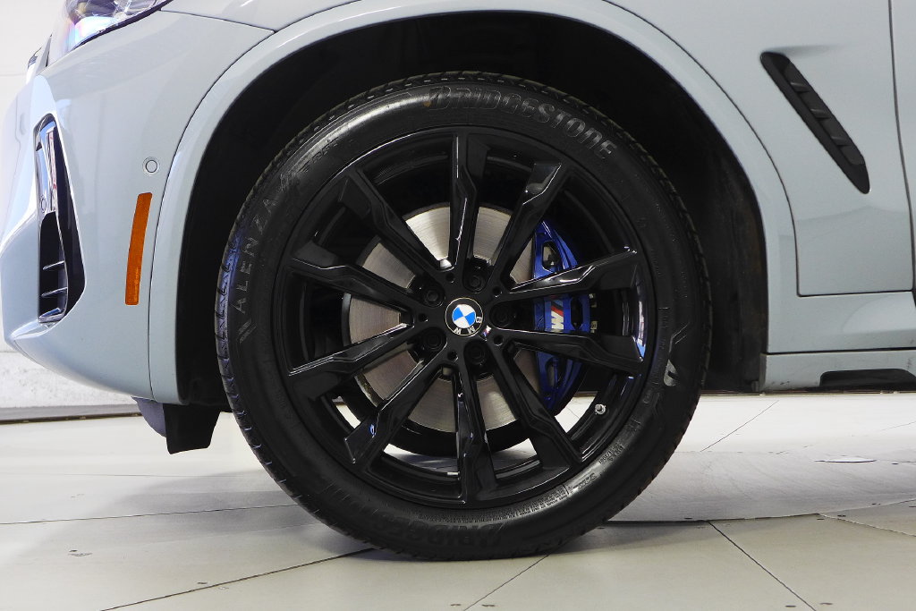 Used 2024 BMW X4 M40i w/ Premium Package AWD/4WD image 5