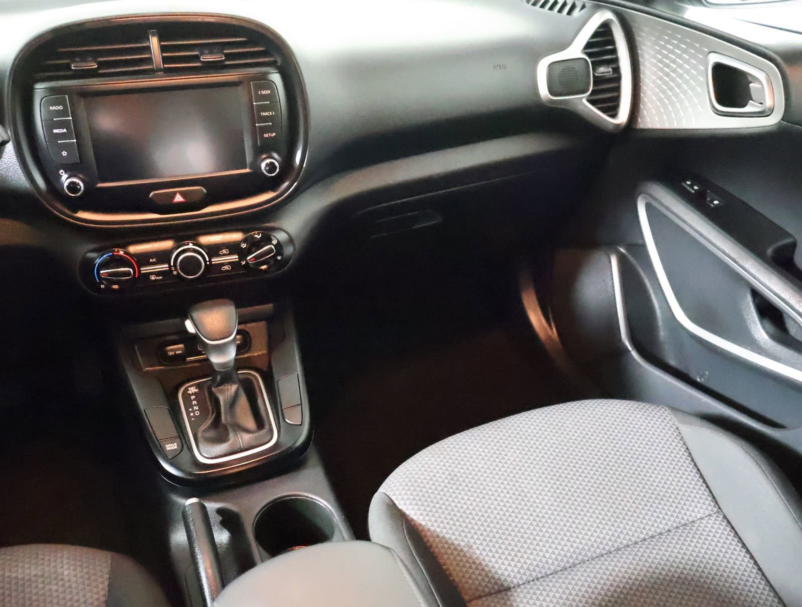 Used 2024 Kia Soul LX w/ Option Group 015 image 30