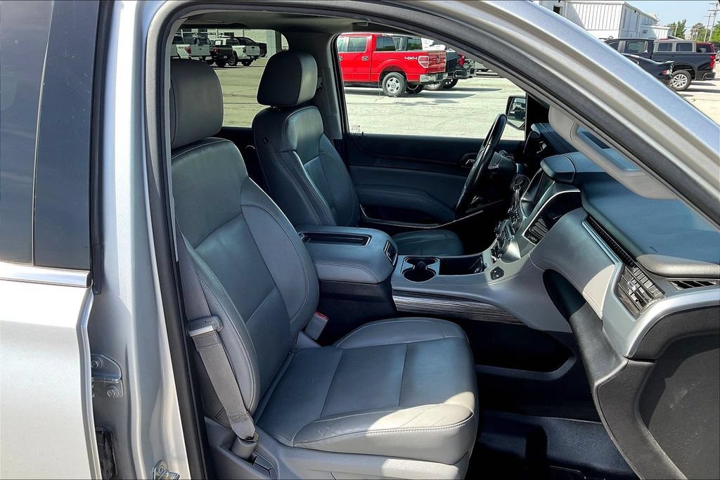Used 2015 Chevrolet Suburban LT AWD/4WD image 16