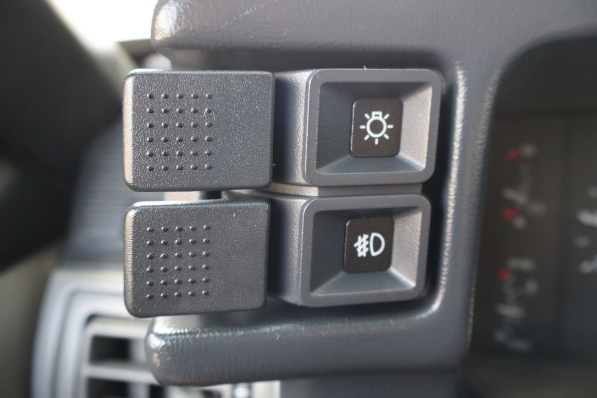 Used 1988 Ford Mustang GT RWD image 24