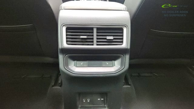 Used 2025 Volkswagen Atlas Cross Sport SEL Premium R-Line AWD/4WD image 40