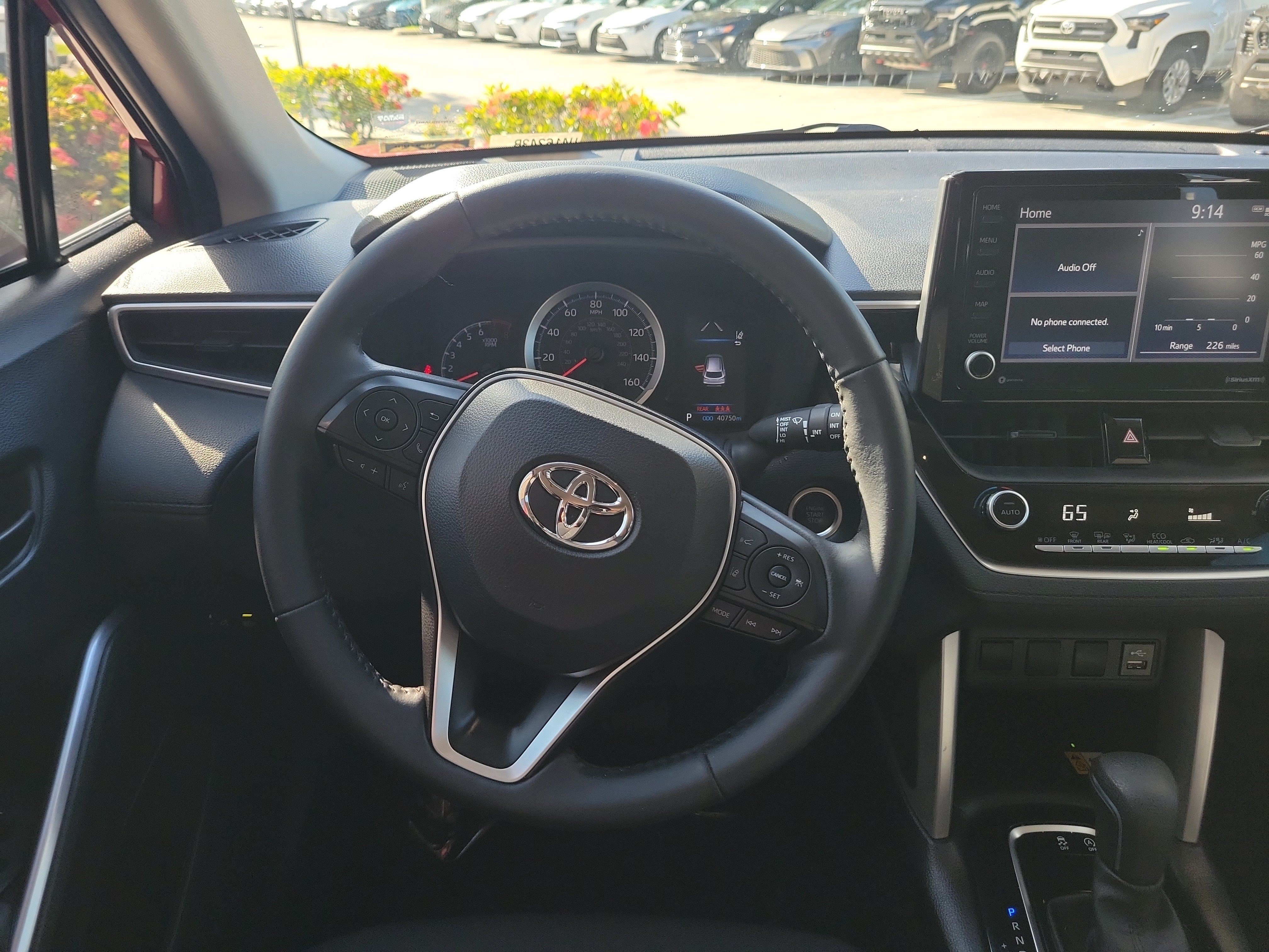 Used 2022 Toyota Corolla Cross LE FWD image 17