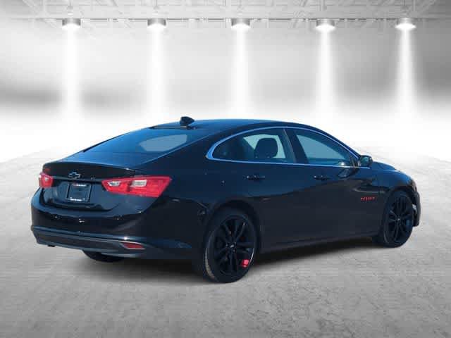 Used 2018 Chevrolet Malibu LT w/ Leather Package FWD image 7