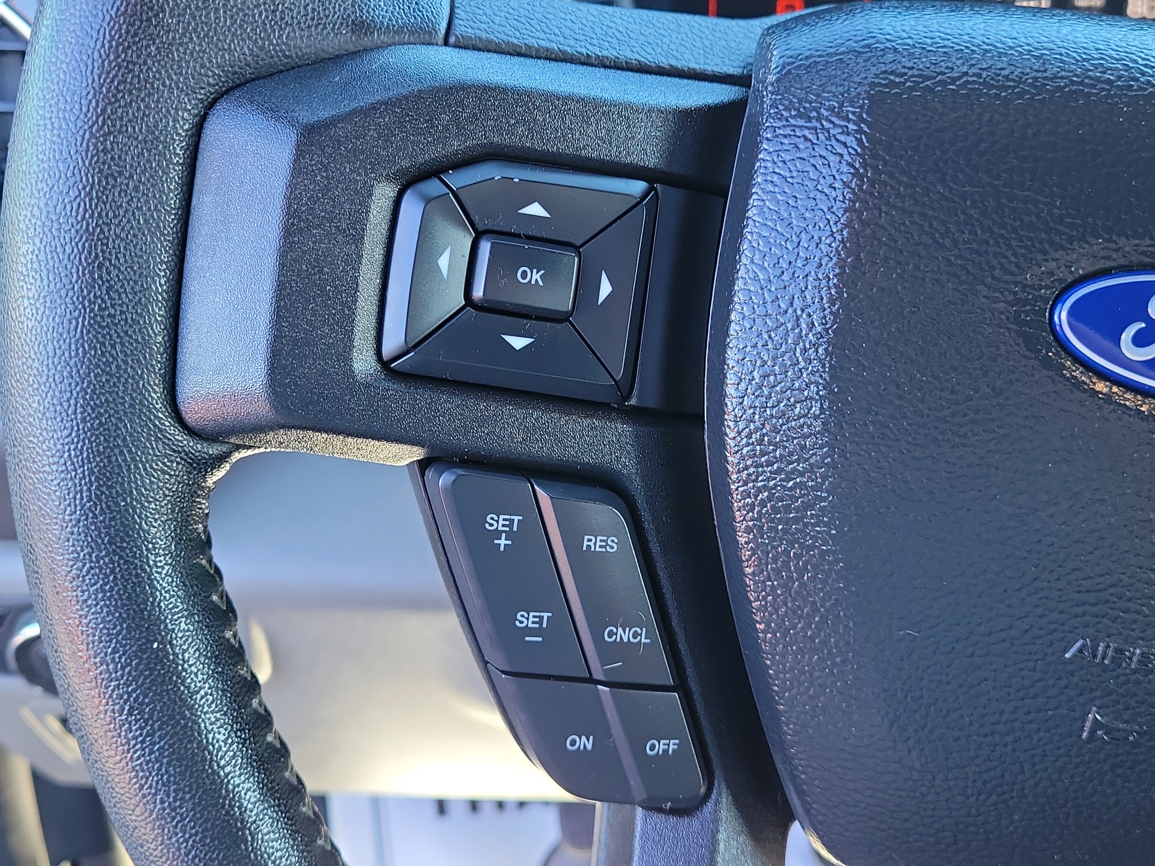 Used 2020 Ford F150 XLT w/ Equipment Group 302A Luxury AWD/4WD image 22
