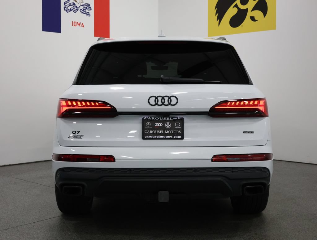 Used 2025 Audi Q7 2.0T Premium Plus w/ Premium Plus Package AWD/4WD image 11