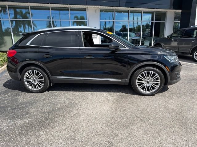 Used 2018 Lincoln MKX Reserve w/ Cargo Utility Package FWD image 9