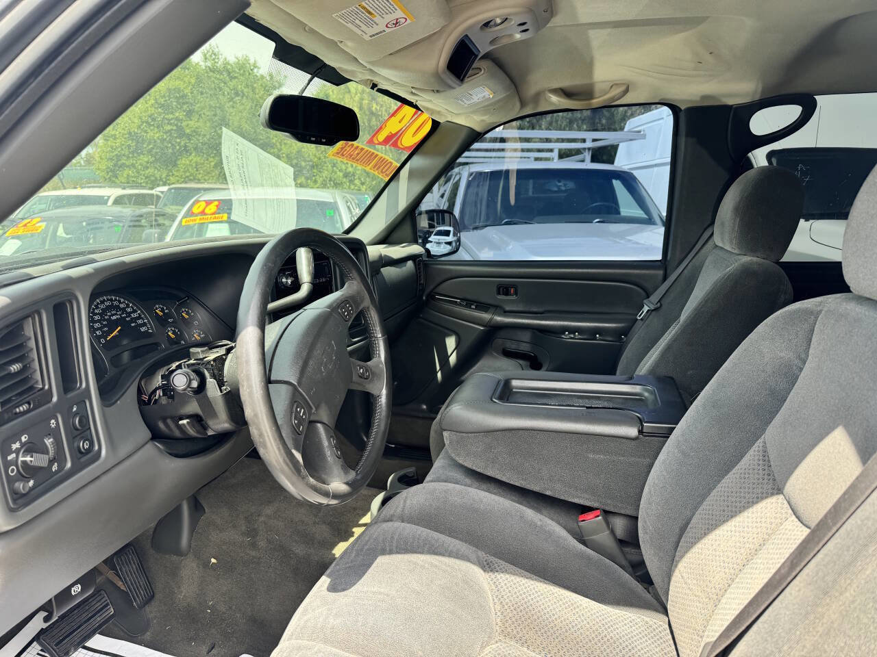Used 2004 Chevrolet Silverado 2500 LS RWD image 10