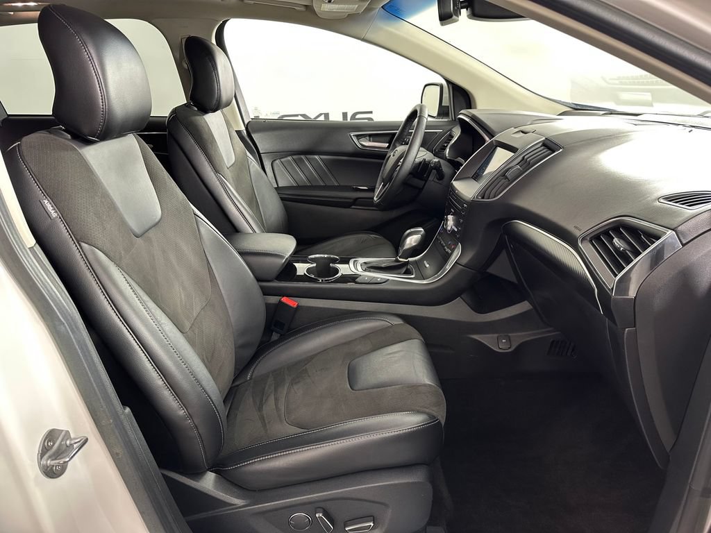 Used 2018 Ford Edge Sport w/ Equipment Group 401A AWD/4WD image 21