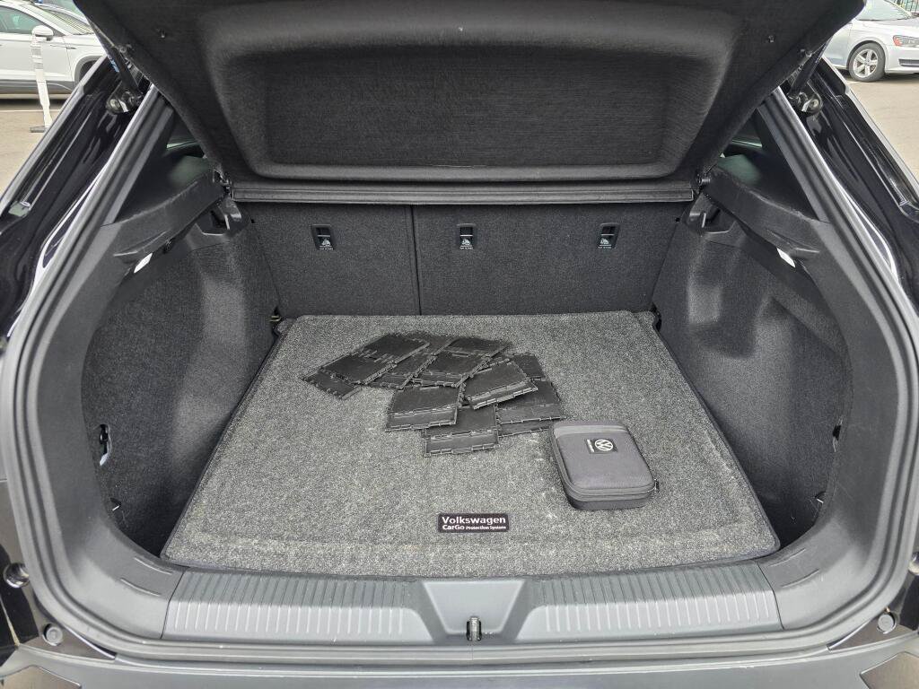 Used 2023 Volkswagen ID.4 Pro RWD image 16