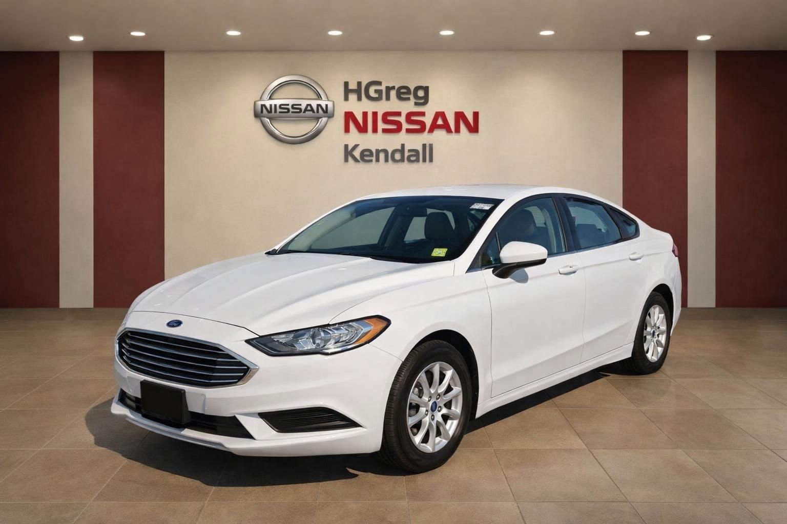 Used 2018 Ford Fusion S image 3