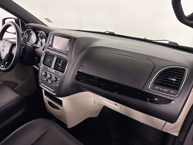 Used 2017 Dodge Grand Caravan SXT FWD image 25