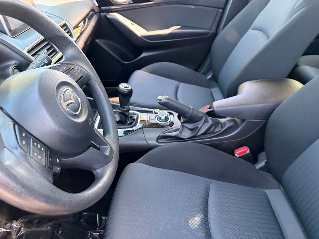 Used 2016 MAZDA MAZDA3 i Sport FWD image 18