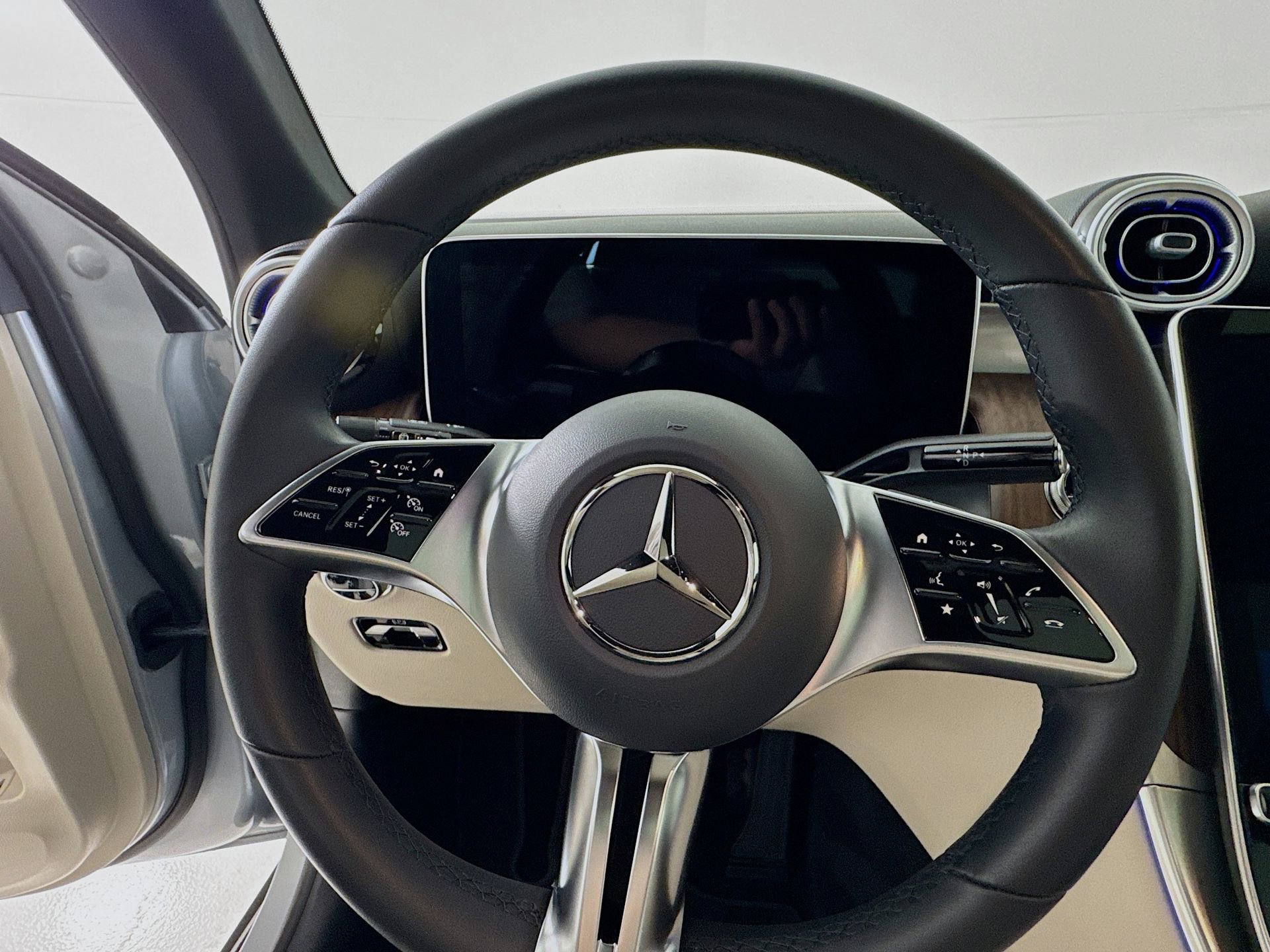 Certified 2026 Mercedes-Benz GLC 300 image 12