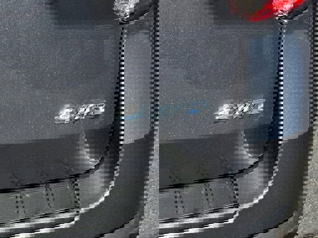 Certified 2023 Ford Explorer XLT w/ Equipment Group 202A AWD/4WD image 32