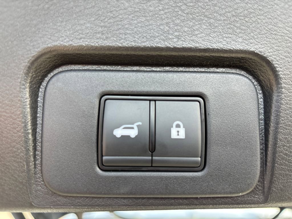 Used 2024 Nissan Rogue SL image 14