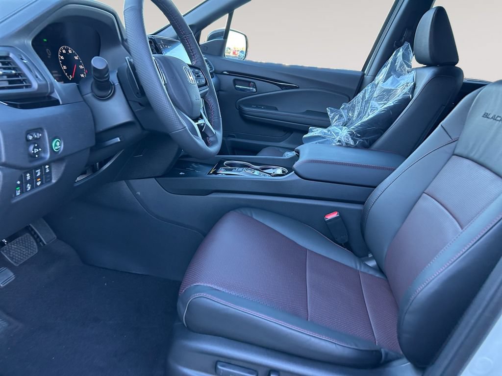 New 2026 Honda Ridgeline Black Edition image 9