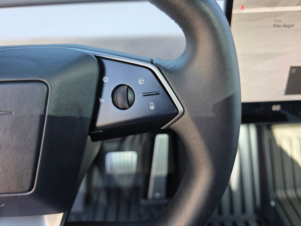 Used 2024 Tesla Cybertruck AWD Crew Cab image 22