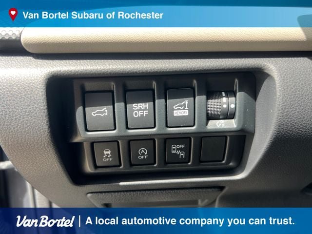 Used 2023 Subaru Forester Limited AWD/4WD image 17