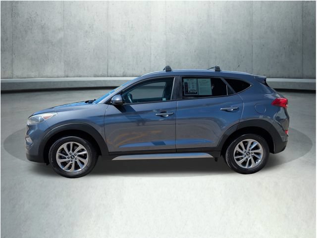 Used 2017 Hyundai Tucson SE AWD/4WD image 2